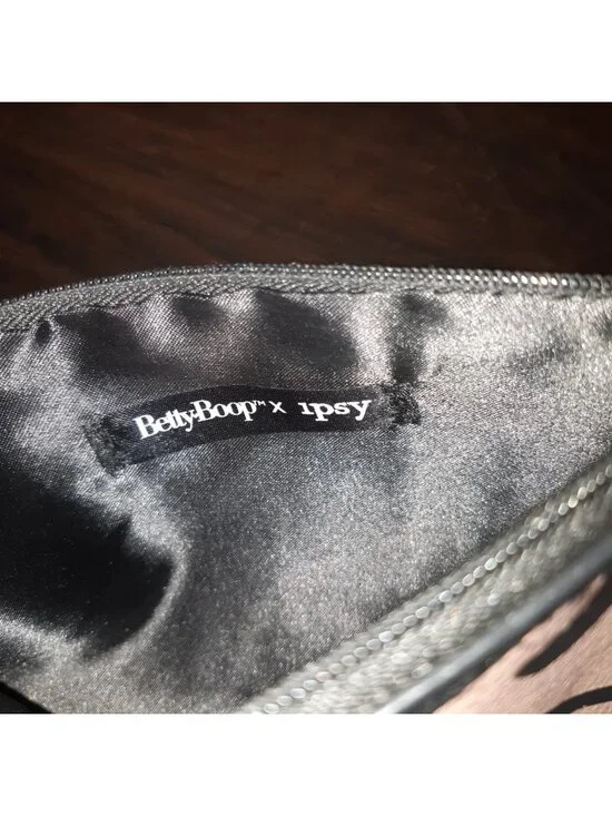Betty Boop x IPSY Limited Edition Sequin Makeup Bag Pouch Clutch - Picture 3 of 4